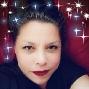 Meet your Posher, Carrie